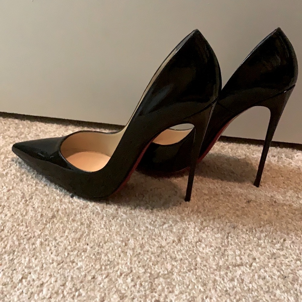 So Kate Black Patent Pumps